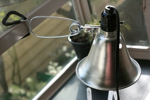 clamp-light-for-seedlings